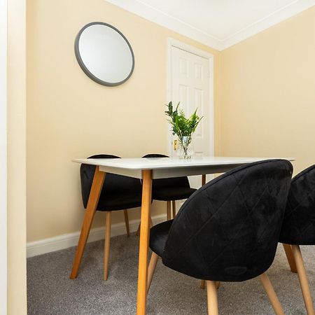 Charming 1Br Flat, Canning Town, Excel, City Hall London Exterior foto